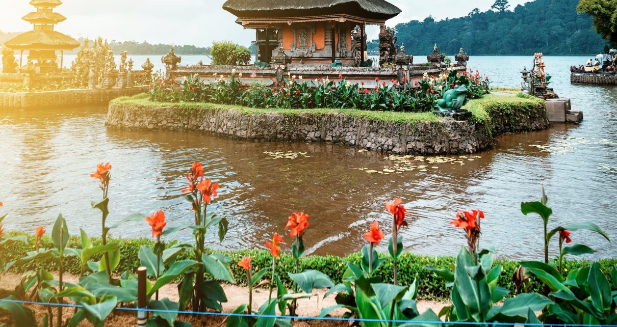 “Experience the Family-Friendly Magic of Bali: A Resort Getaway for Everyone!”