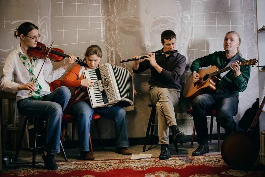 Choosing the Perfect Ceilidh Band‌ for Your Event: Factors to Consider and Questions‍ to Ask